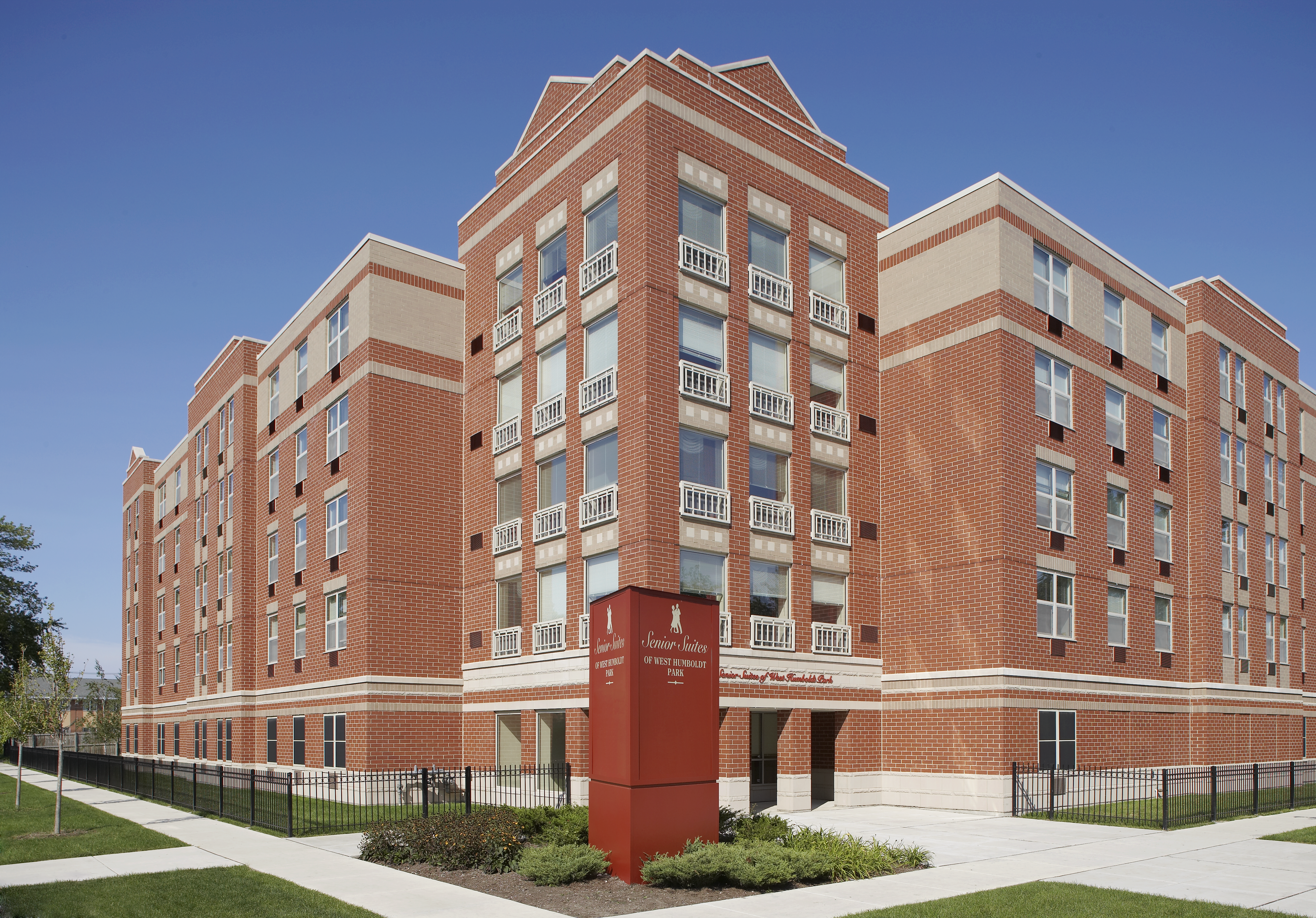 Senior Suites of West Humboldt Park Community Exterior