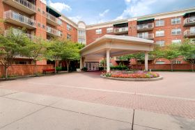 Seasons Courtyard 