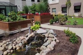 The Avalon of Auburn Hills outdoor common area