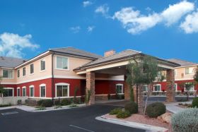 Legacy Retirement Residence of Mesa outdoor common area