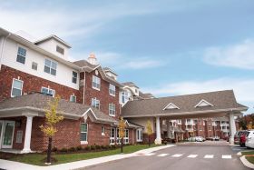 Ashwood Square Retirement Community outdoor common area