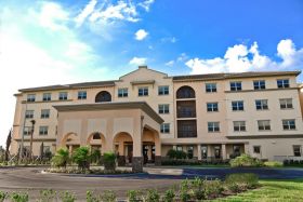 Merrill Gardens at Solivita Marketplace community exterior