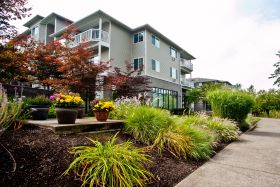Courtyard Village at Raleigh Hills 