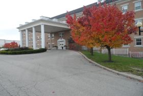 Laurelwood Assisted Living 
