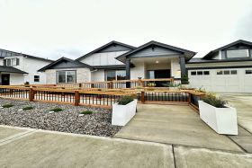 Prairie Living LLC 