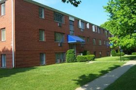 Plaza Garden Apartments 