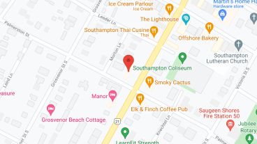 Hampton Court in google map