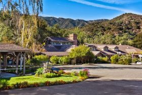 Twelve Oaks Senior Living 