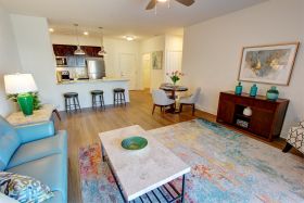 Carlton Hollow Apartments 