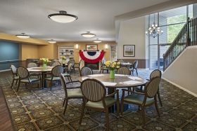 Baldwin House Senior Living Lloyd's Bayou dining room