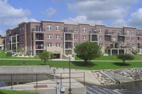 Uptown Commons 