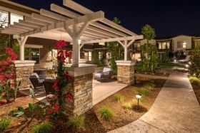 Oakmont of Westpark outdoor common area